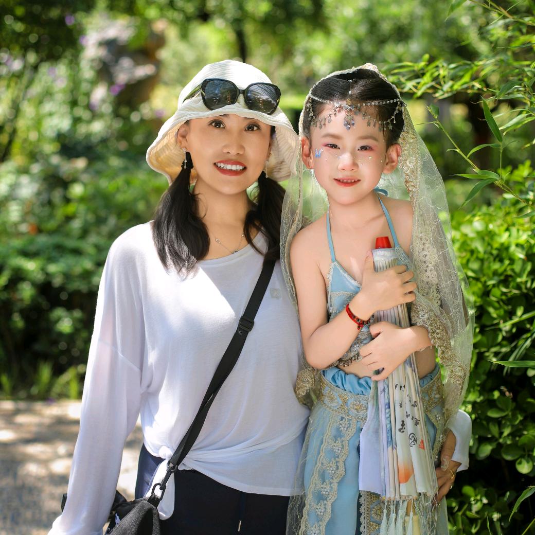 爱运动的景小景