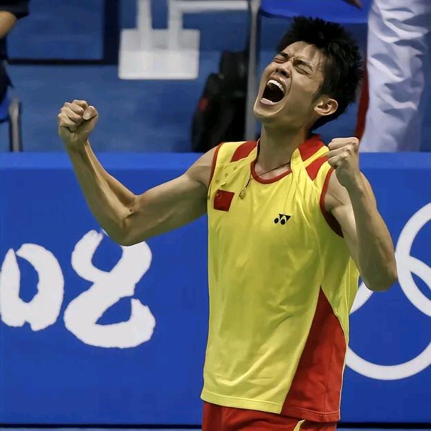 蛋总不会杀球🏸
