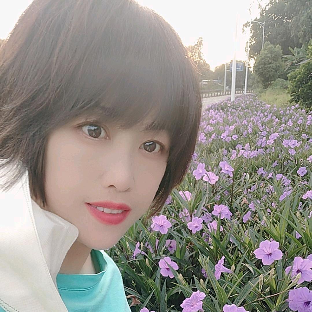 ✨᭄(乐观三姐🥂努力活着᭄