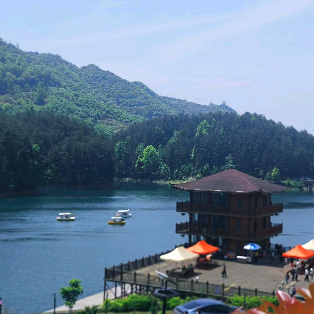 卧龙湖酒店