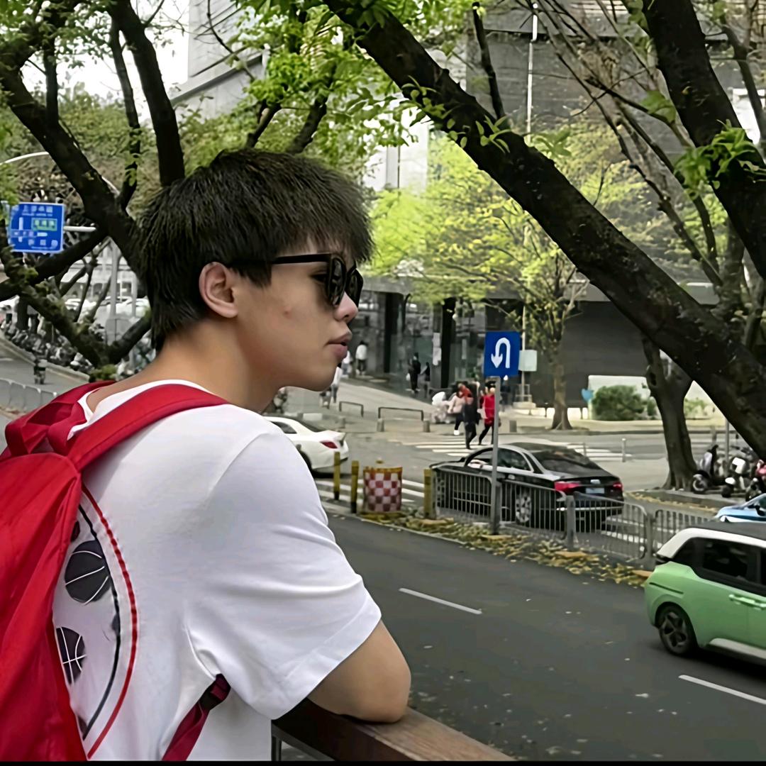 南宁怪兽～(维护正义小超人)