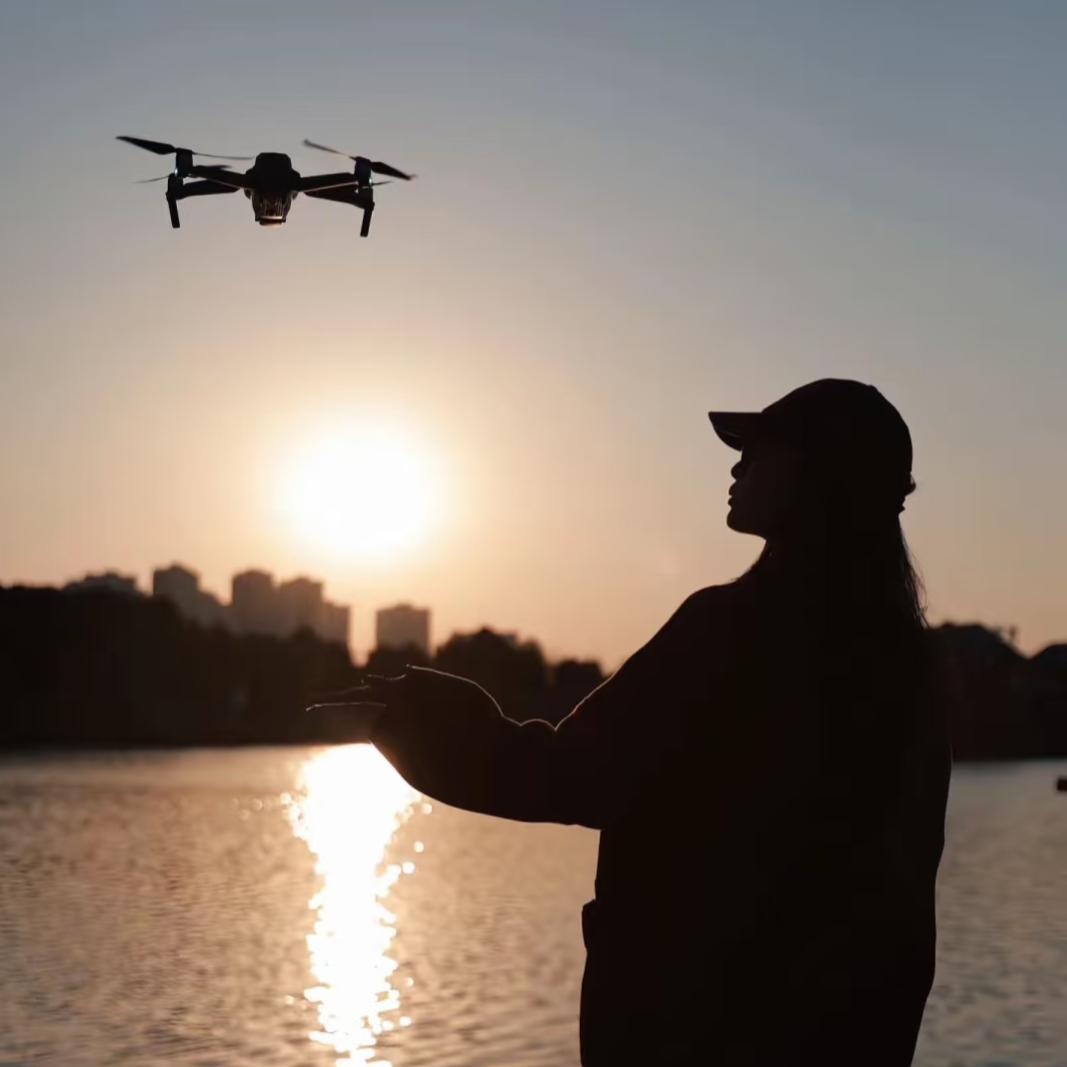 不会炸机の御风者