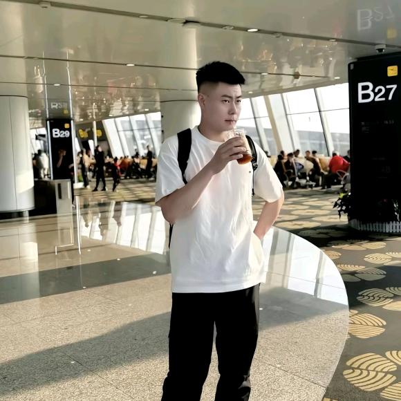 除非你是张堃鹏