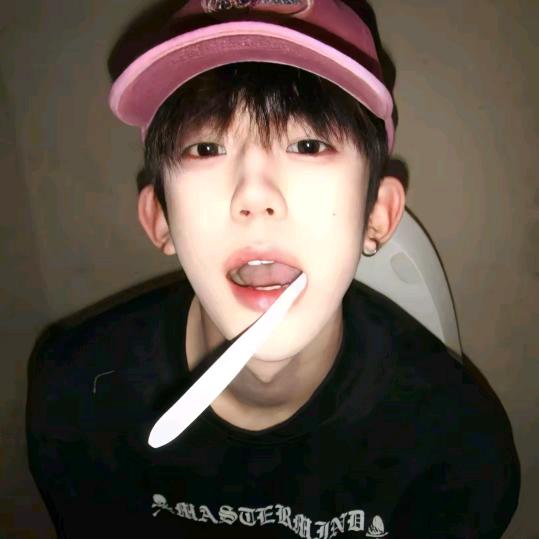 忧郁小o