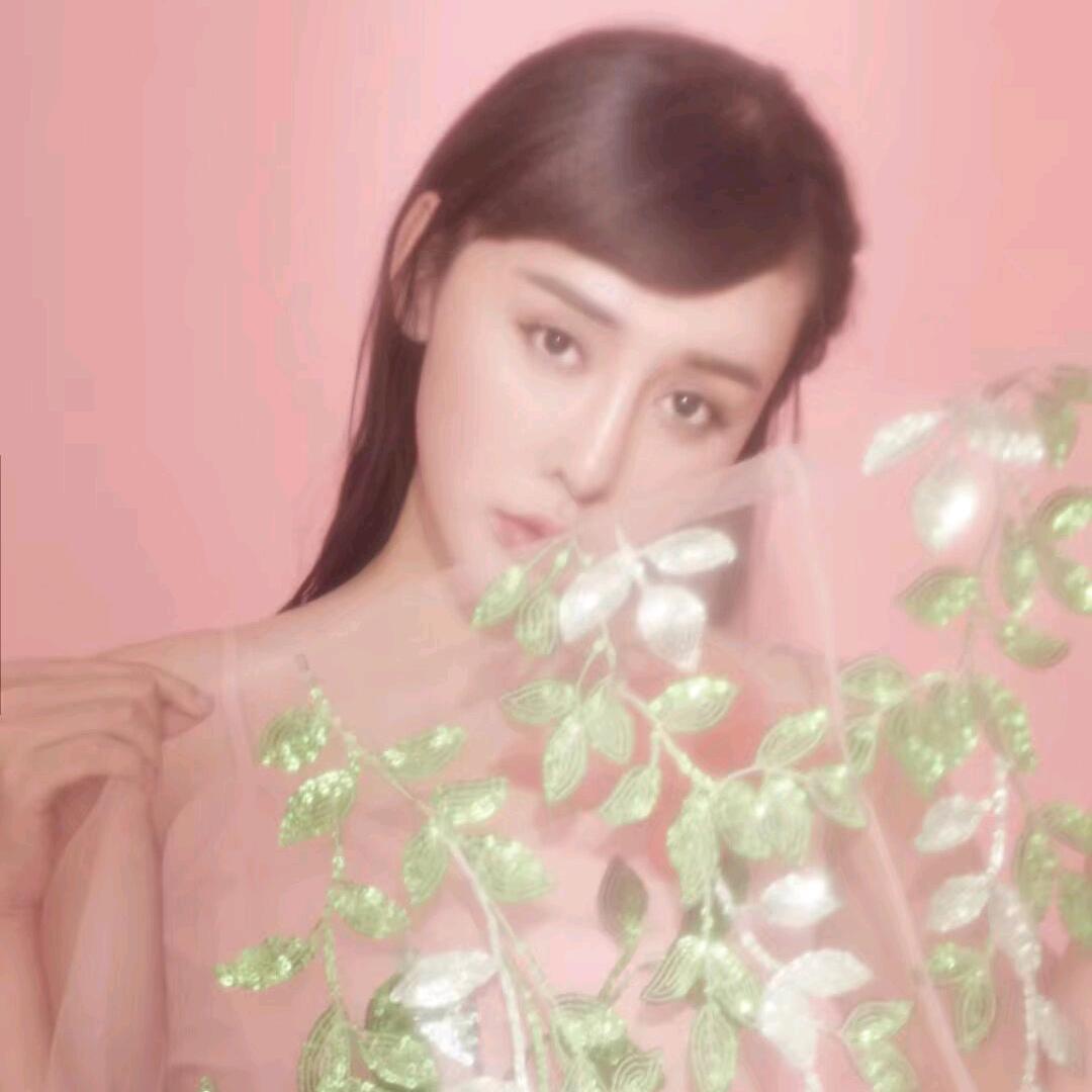 演员陳美行