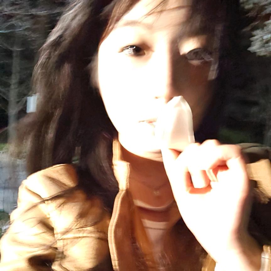 若滢