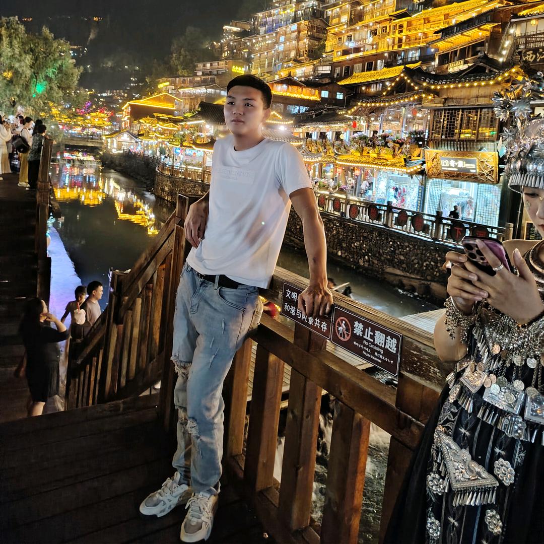 L涛涛