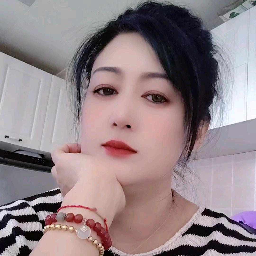 迷恋你的唇（拒绝私聊）