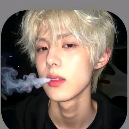 如果哪天发了财八个男模站一排站到