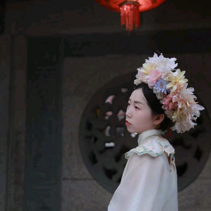天姿美业（富平县医院北门纯植物染发）