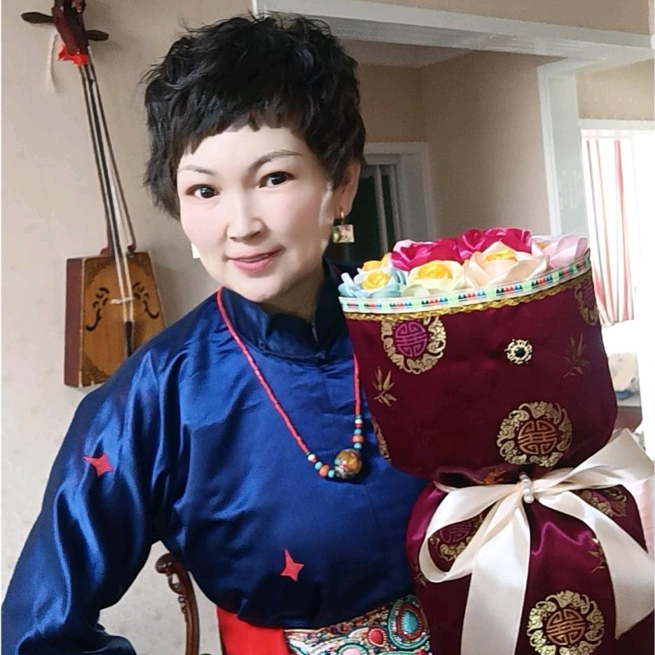 雅雅指尖温度🌺