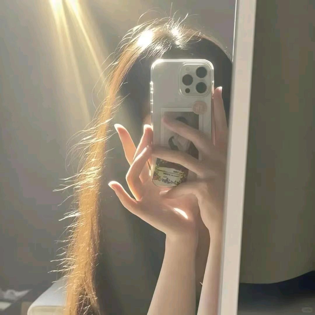 蓝海里的小李鱼🐳