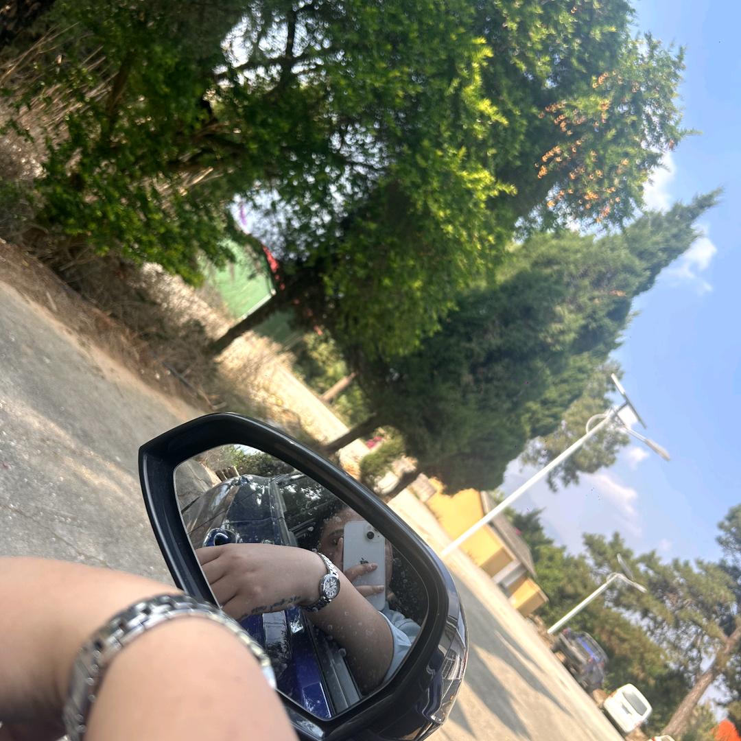 卖女孩的小火柴👧