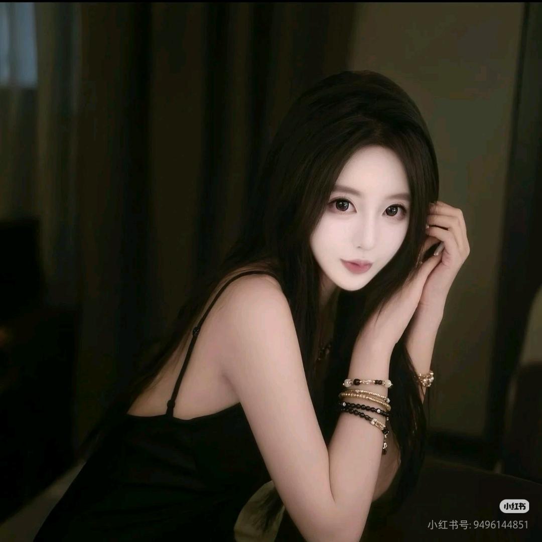٩(¥A¥)۶李ℒ