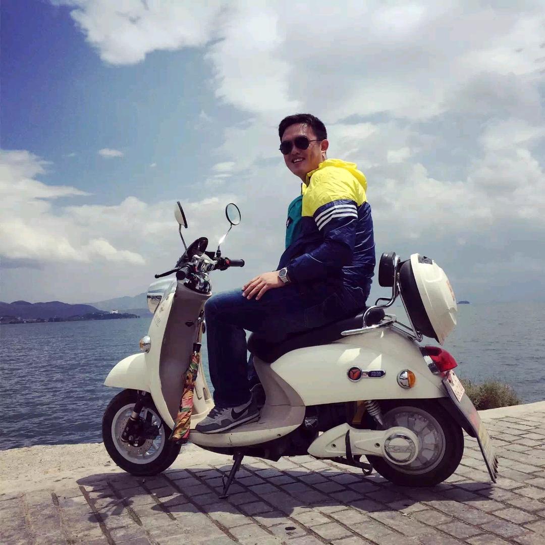 石家庄凯天凯迪拉克 尹海石