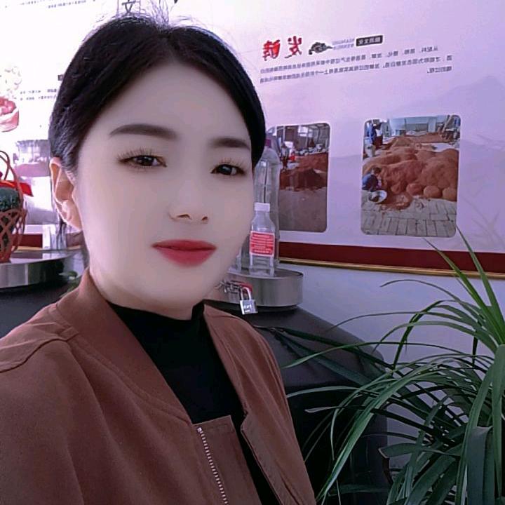 老胡蒸酒，艳姐。19点30开播。