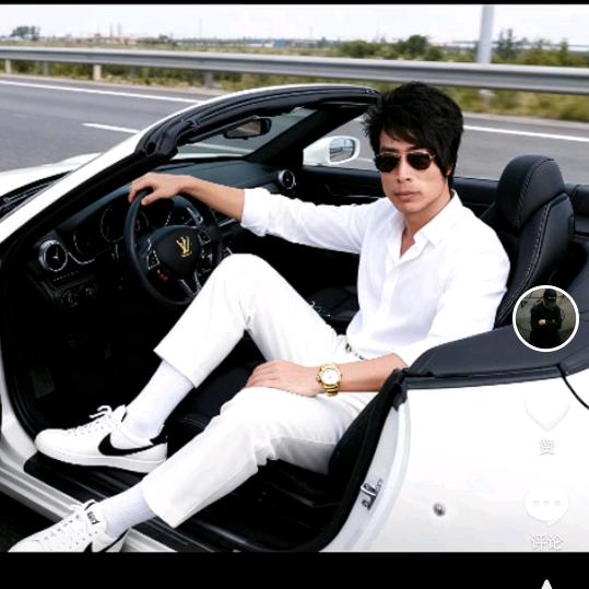 单身『   』阳光ˉ﹃ˉ男孩