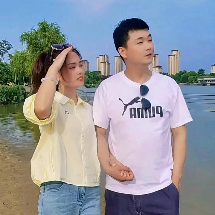 碳哥碳妹日常生活