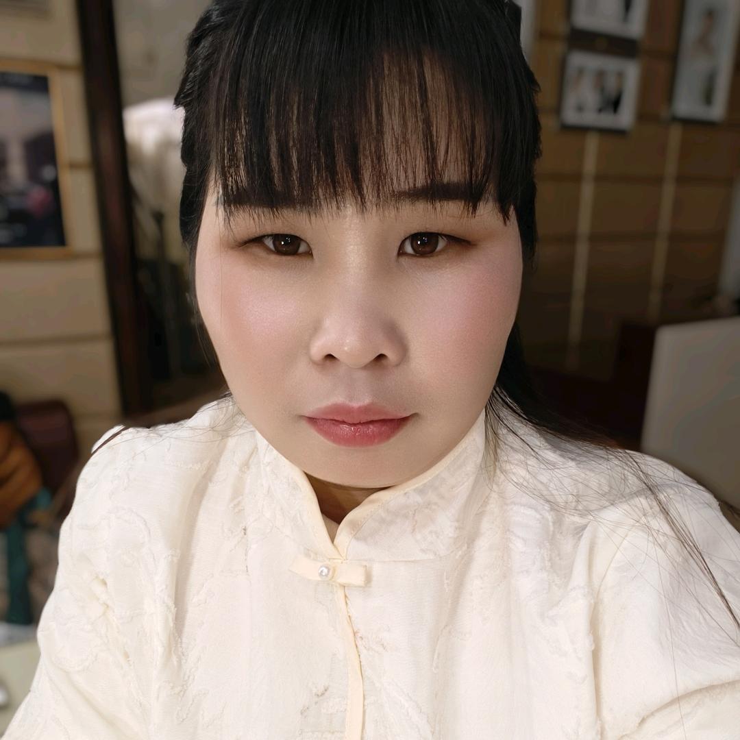 阳光明媚