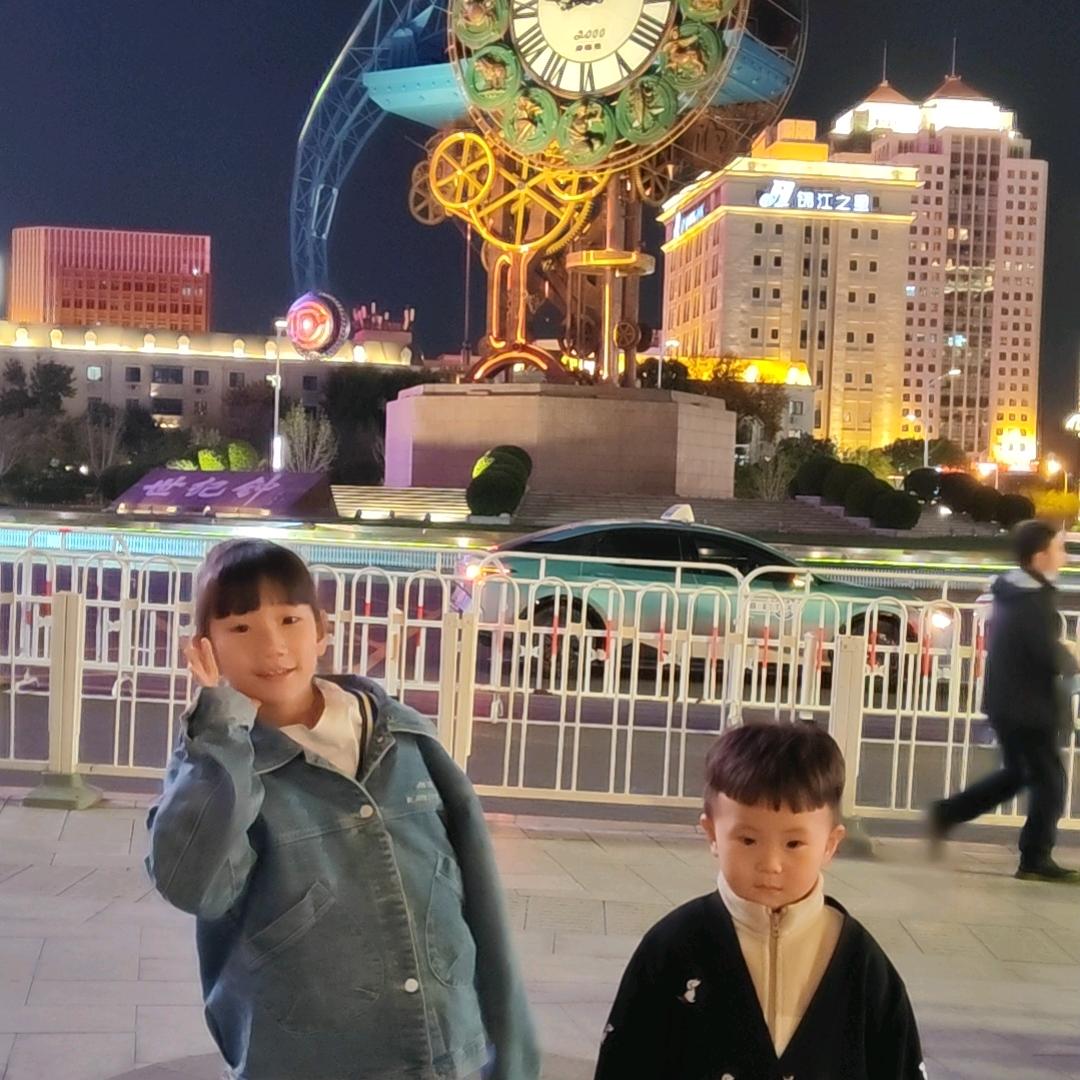 两个可爱宝贝的妈咪