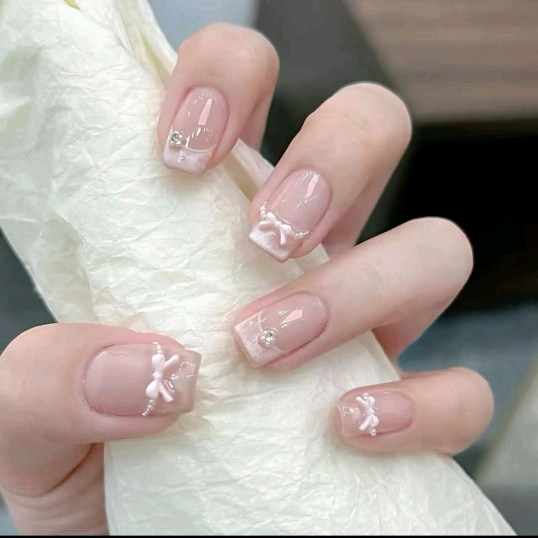 月月穿戴甲工厂