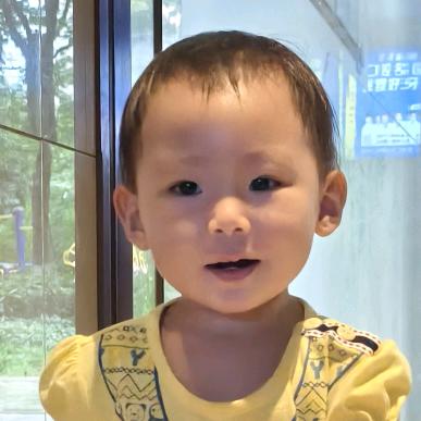 尹槿砚奶奶