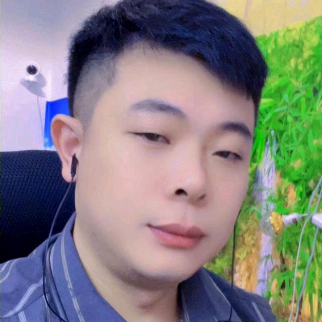小华哥（每天晚上十二点十分开直播）