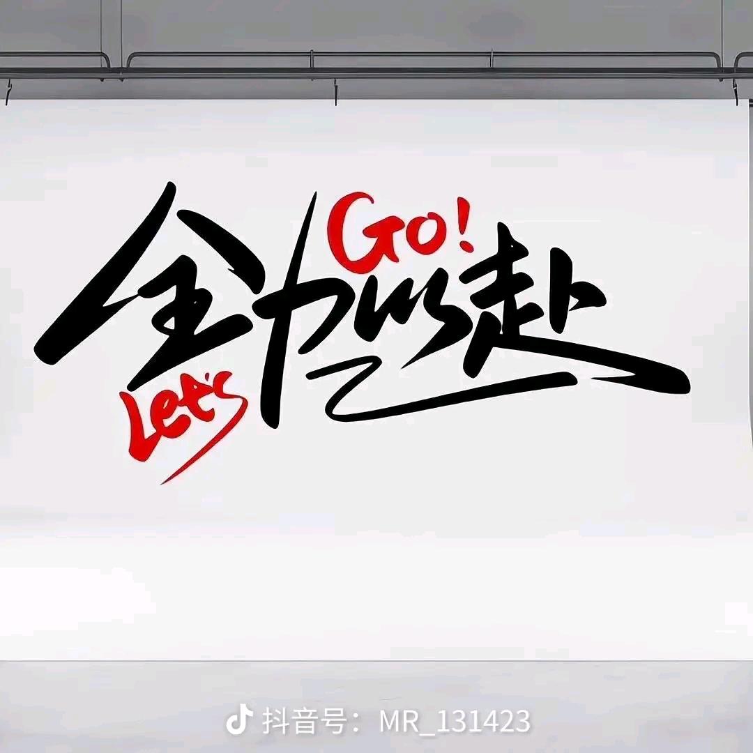 撑伞也是雨中人