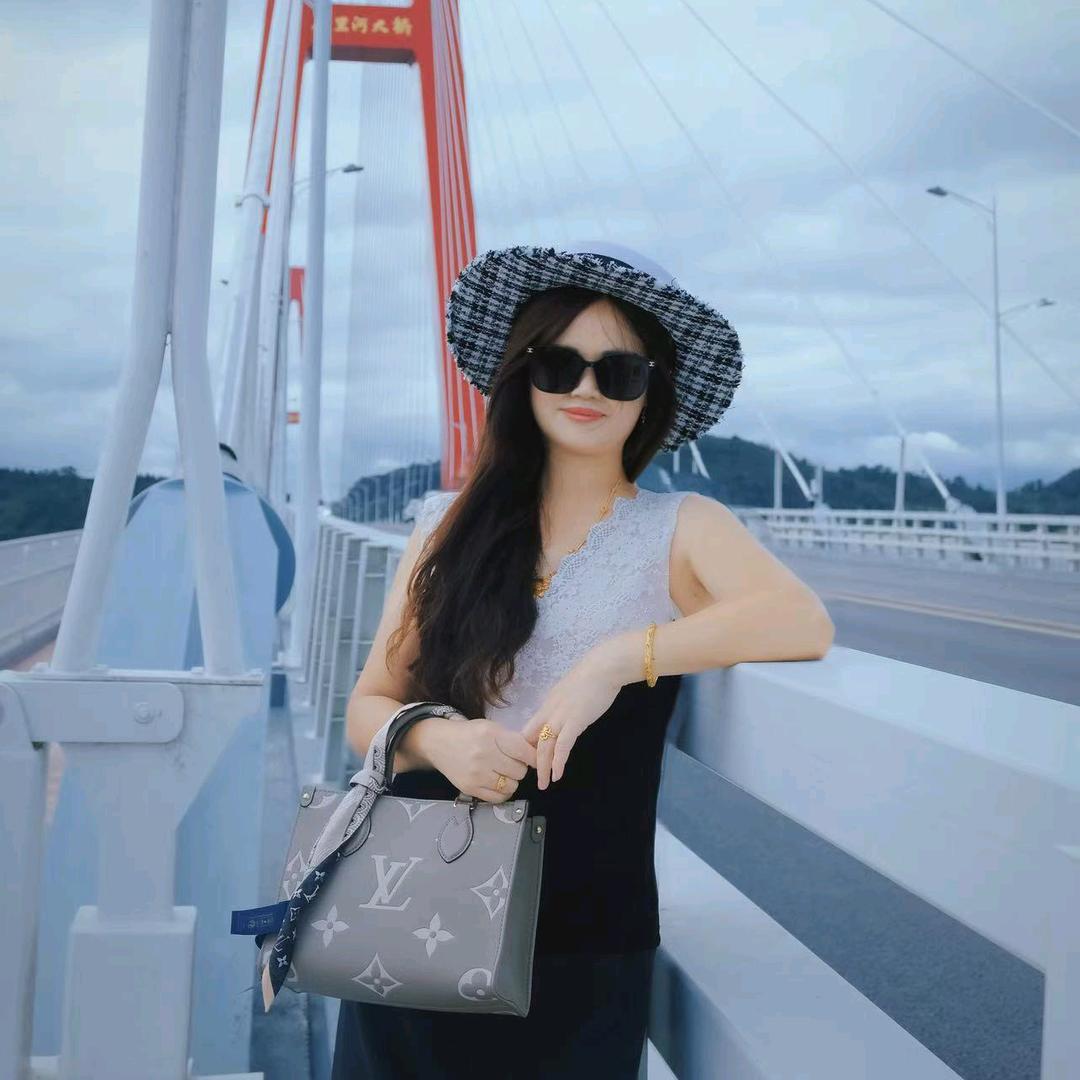 娜娜星欢的快乐🌹🌹🌹🌹