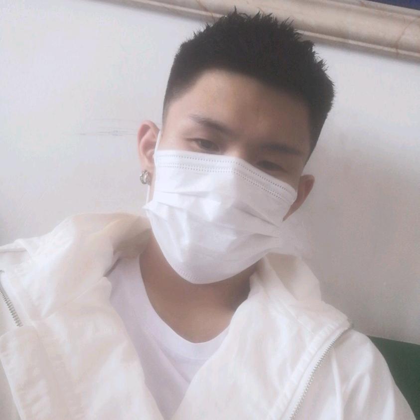 鱼鱼笑嘻嘻