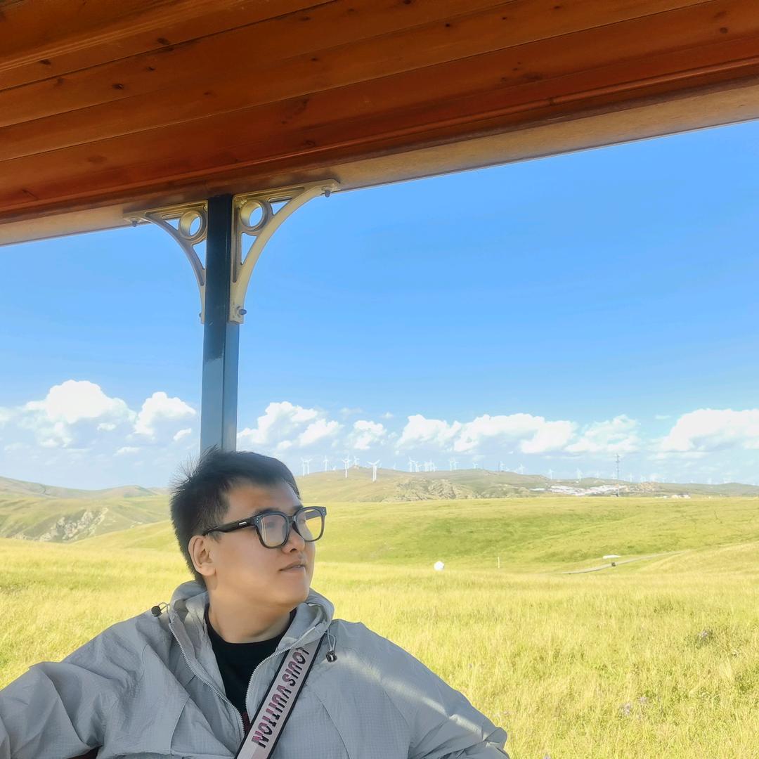 小由不油腻