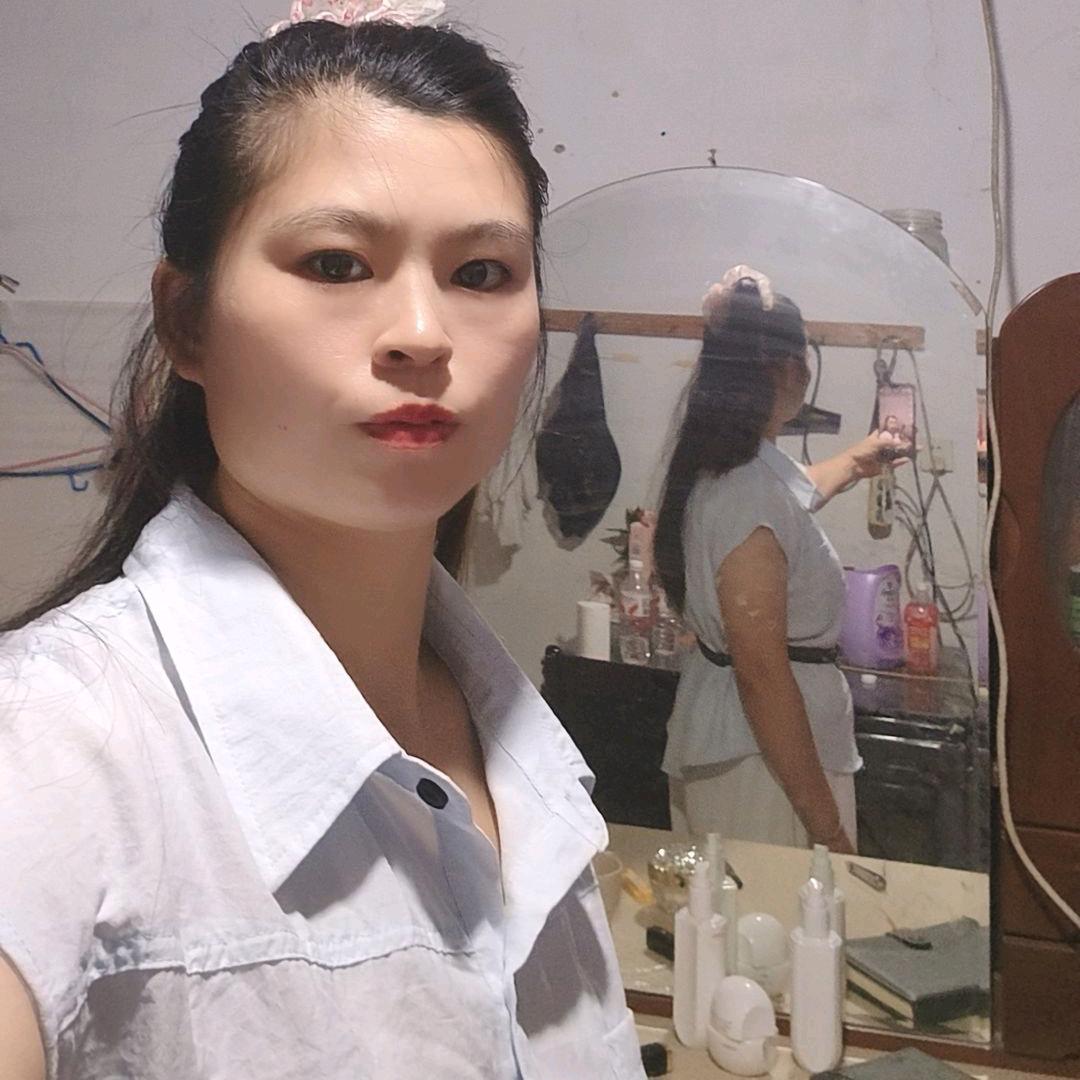 云南牟吆妹《记录在新疆的生活》