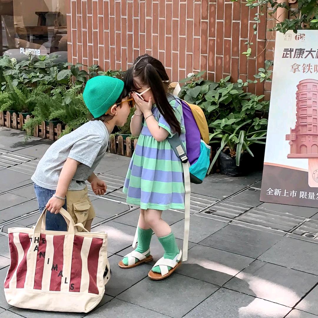 小鹿童装屋