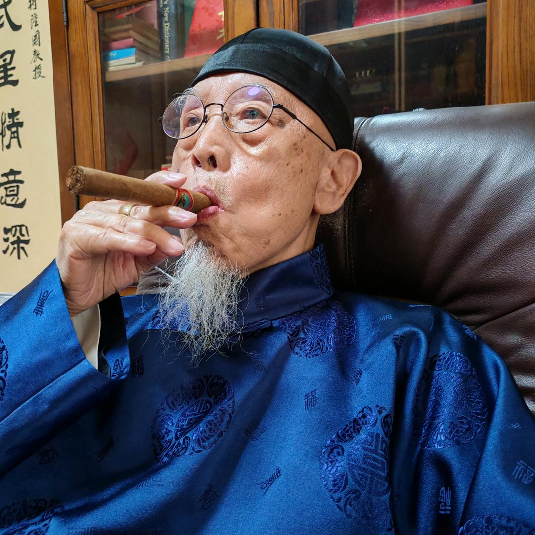 清华大学英语八旬银须翁蒋隆国帅老
