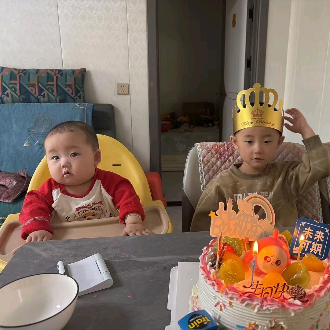 俩宝贝儿