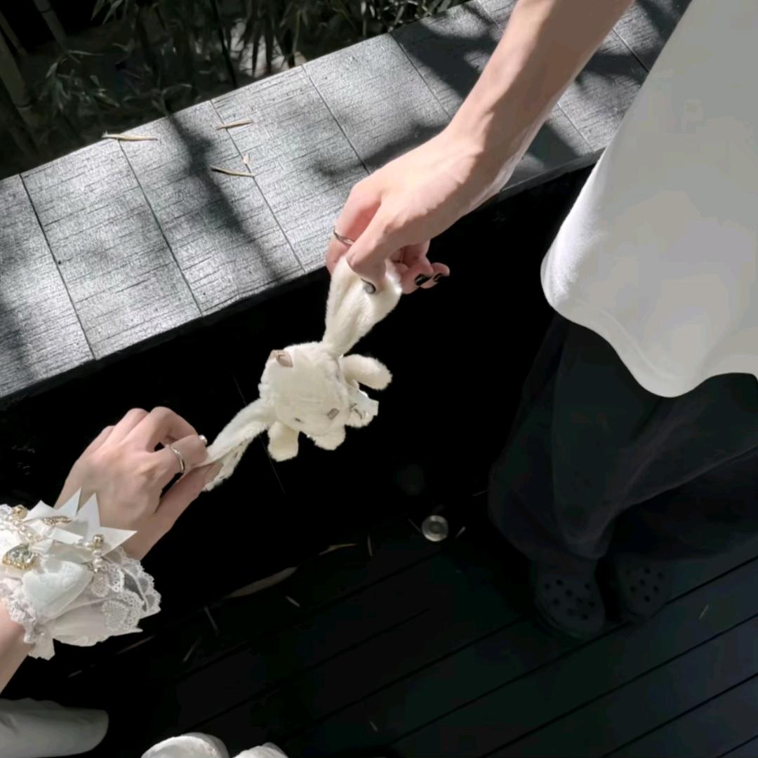 牢三闪击宿舍楼