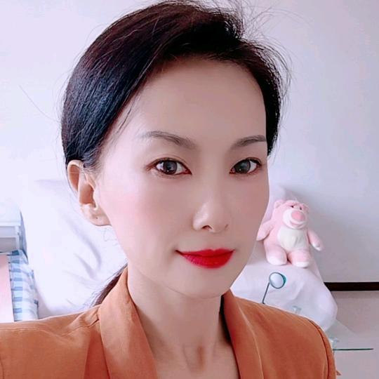 晶晶与书