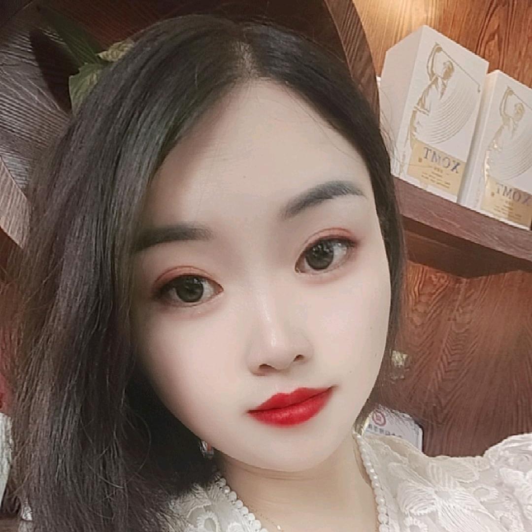 容容