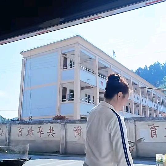 青青天涯