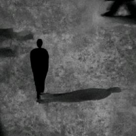 (ﾉ◑ڡ◑)ﾉ(｡•́︿•̀｡)