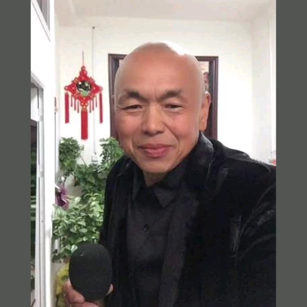老杜爱唱戏
