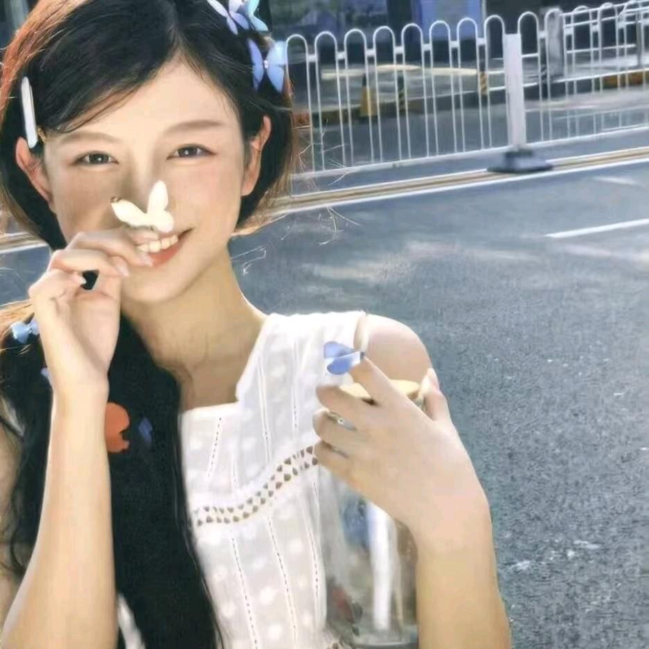 曼曼