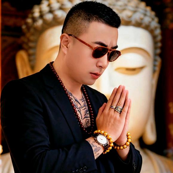 @啊龙