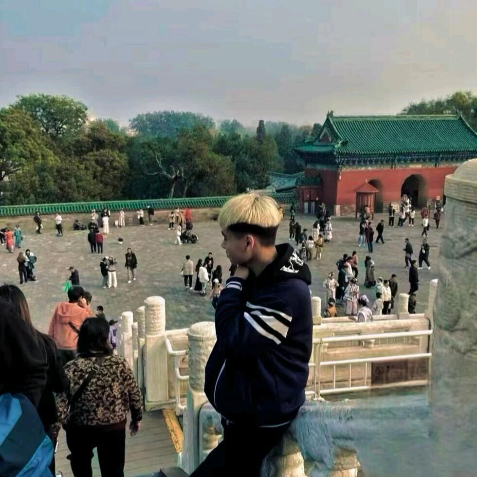 👋吕先生👋