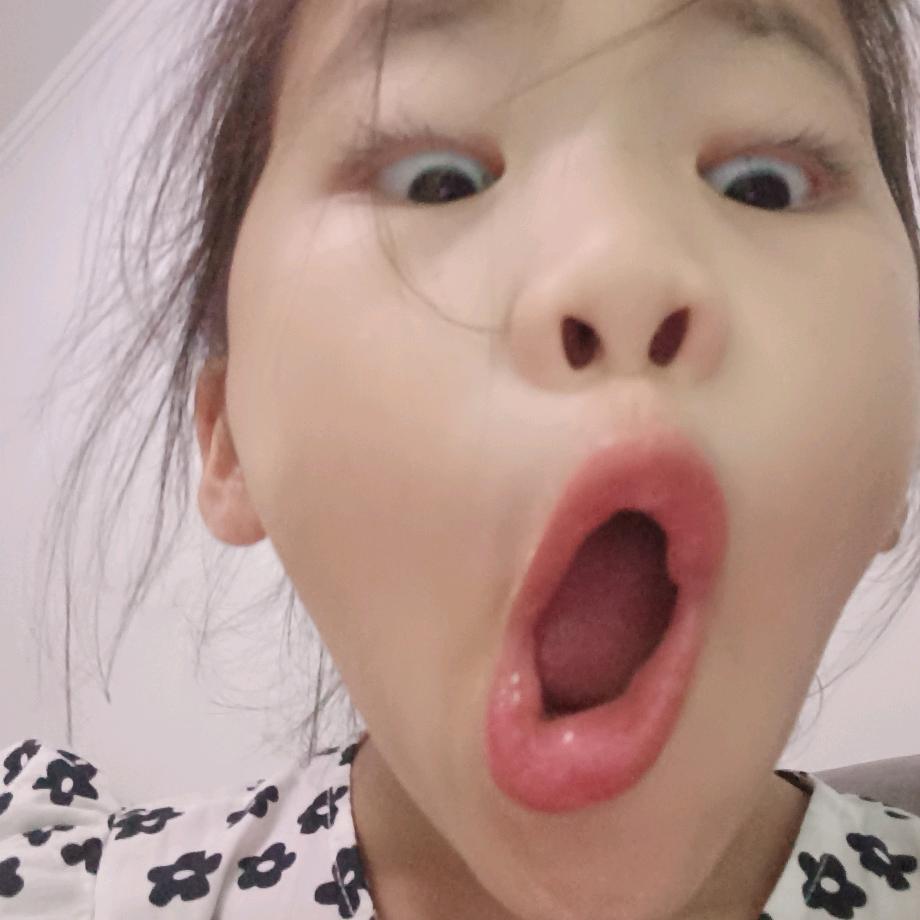 爱玩抽像的年华