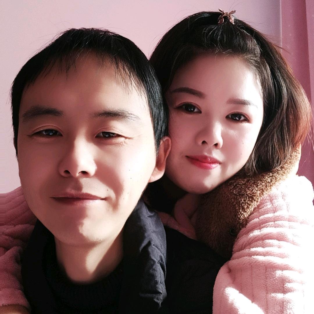 老王和霞姐
