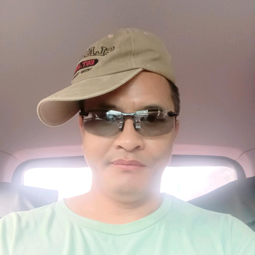 最丑的男人。