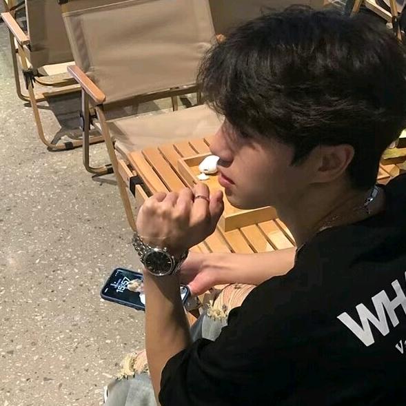 皮蛋solo粥_🖕