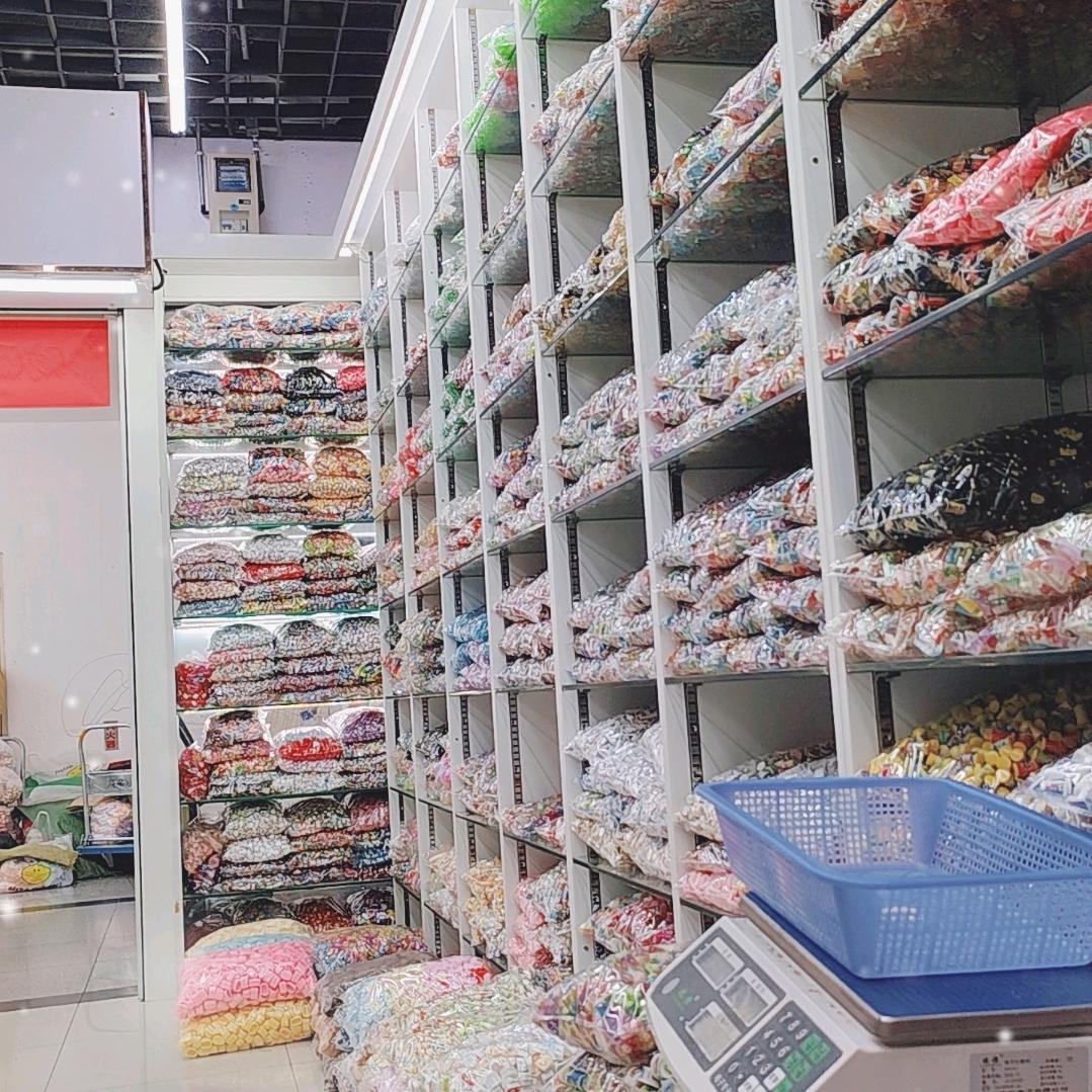 凯蒂创意饰品配件