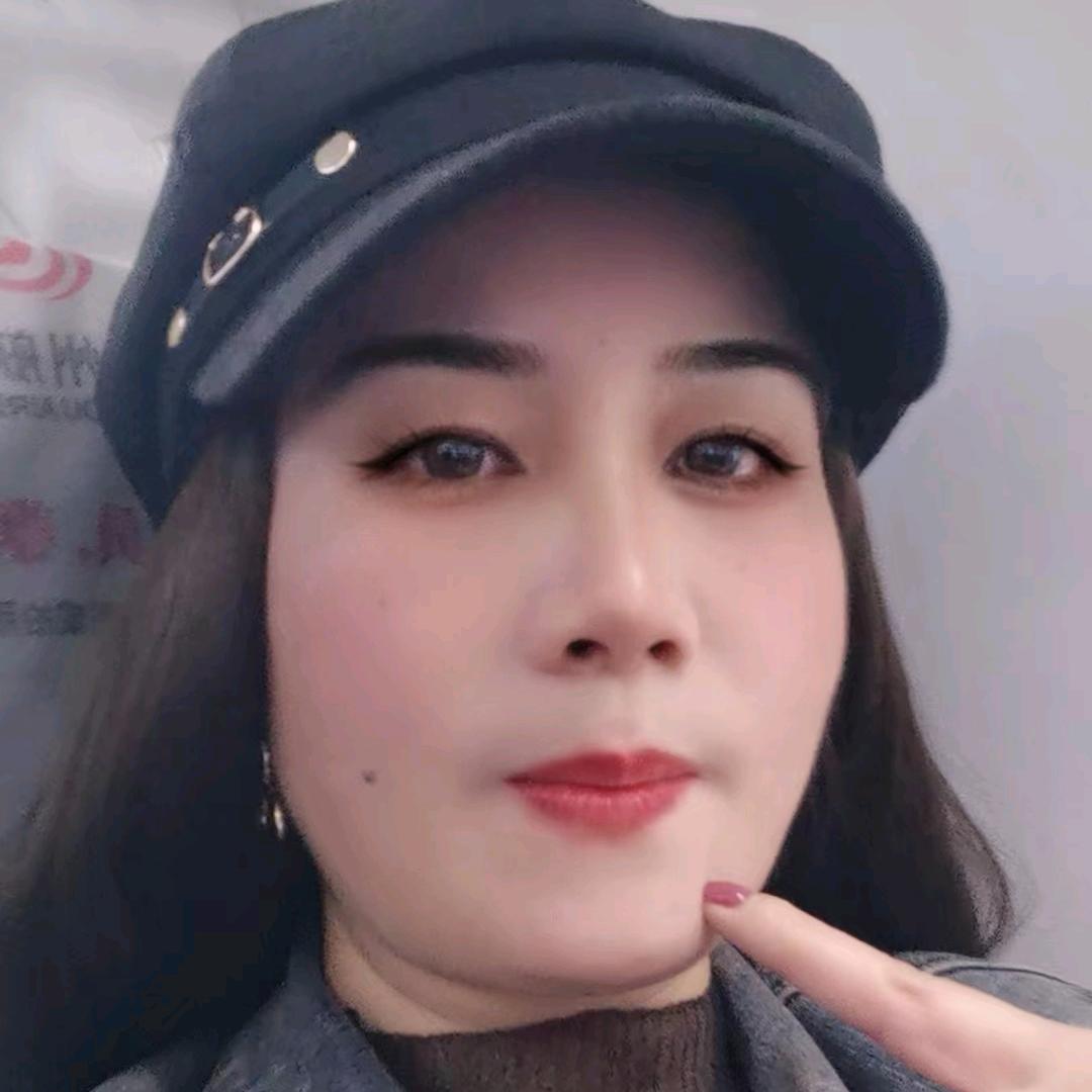 依依